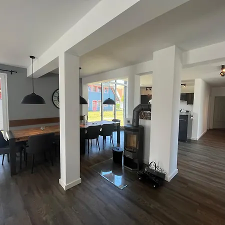 Semesterbostad Niege Schueuen