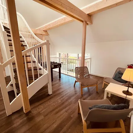 Niege Schueuen * Born