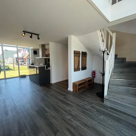 Semesterbostad Niege Schueuen